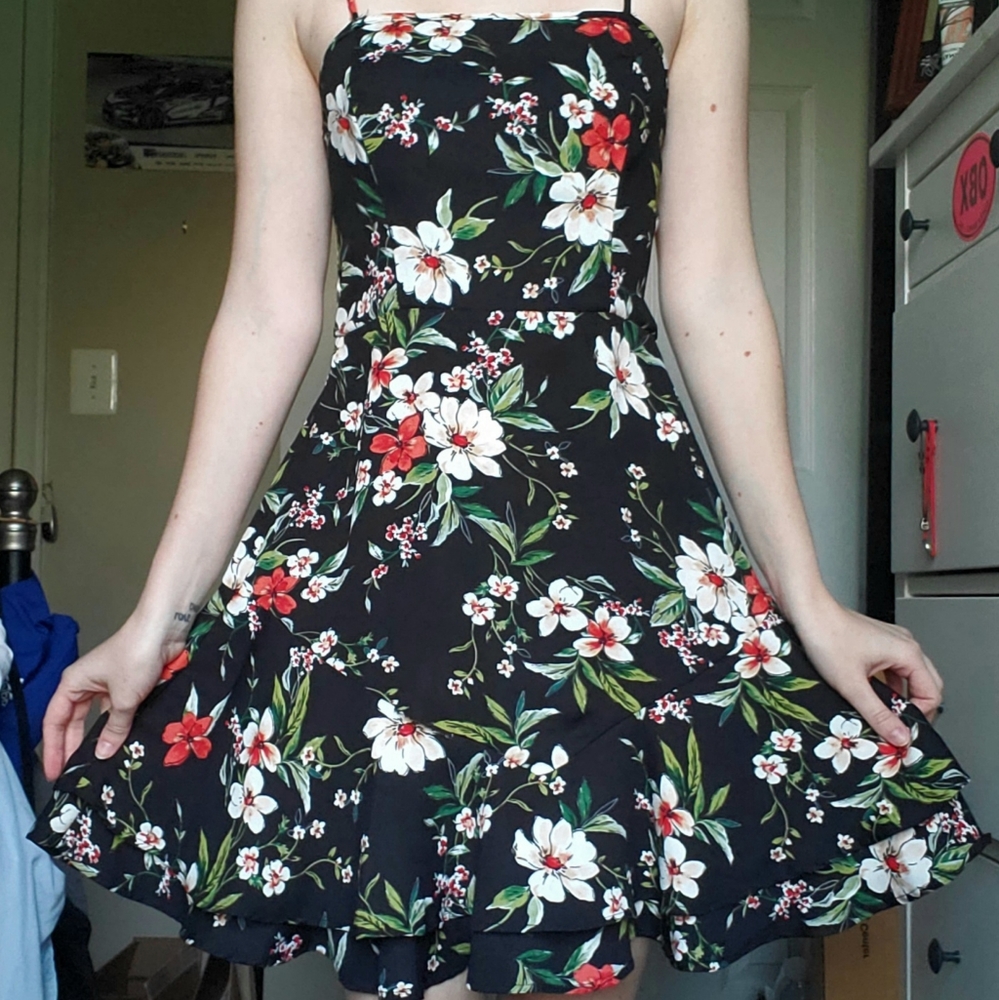 Adorable dress!